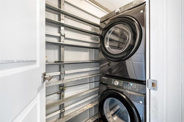 1437 Baracoa Ave, Coral Gables, FL 33146