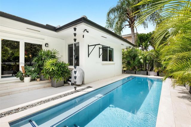 1437 Baracoa Ave, Coral Gables, FL 33146