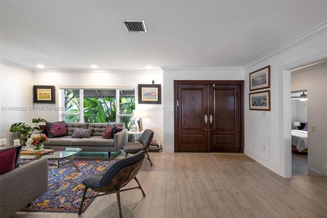 1437 Baracoa Ave, Coral Gables, FL 33146