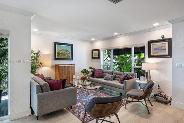 1437 Baracoa Ave, Coral Gables, FL 33146