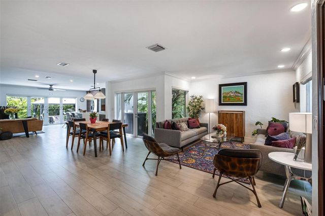 1437 Baracoa Ave, Coral Gables, FL 33146