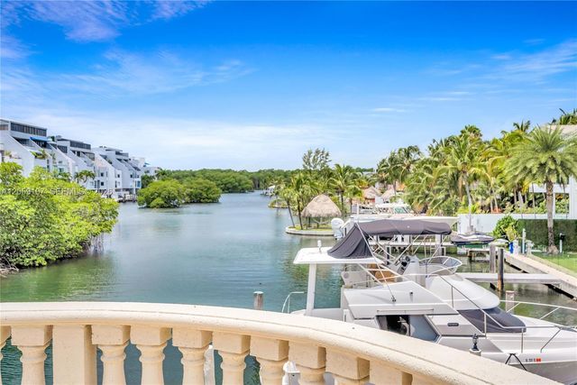 270 Atlantic Ave, Sunny Isles Beach, FL 33160