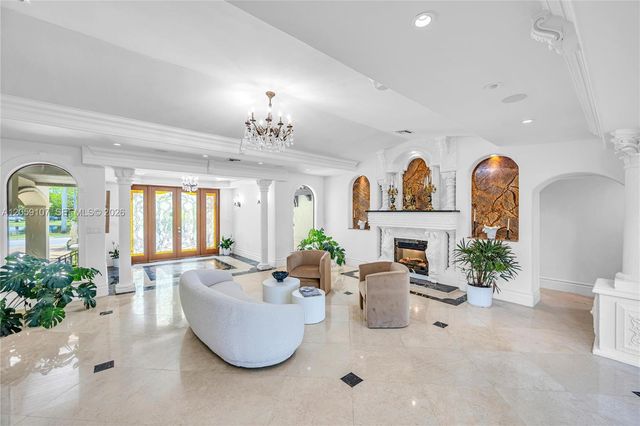 270 Atlantic Ave, Sunny Isles Beach, FL 33160