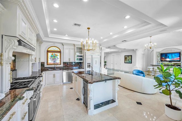 270 Atlantic Ave, Sunny Isles Beach, FL 33160