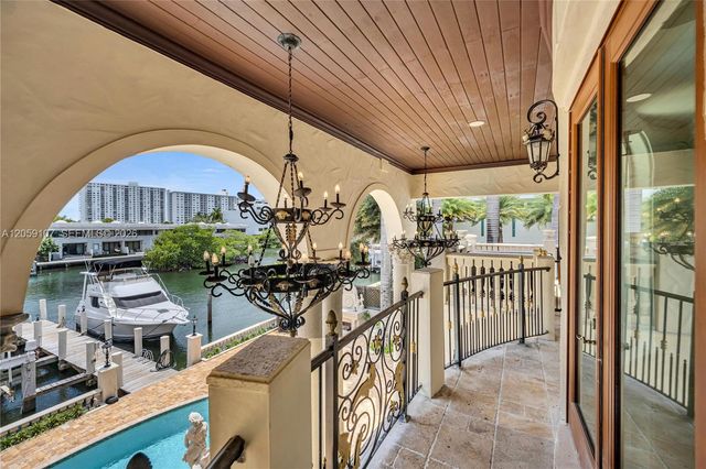 270 Atlantic Ave, Sunny Isles Beach, FL 33160