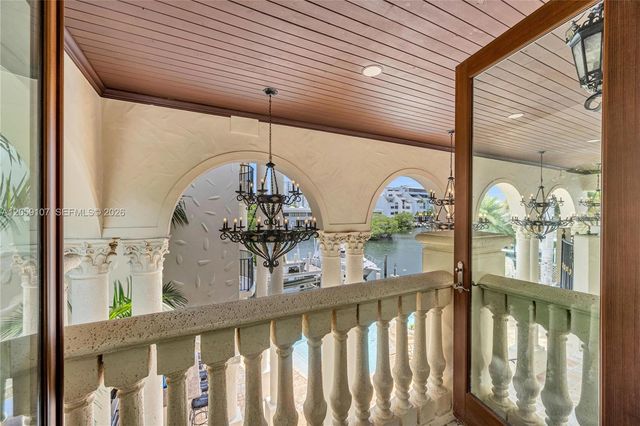 270 Atlantic Ave, Sunny Isles Beach, FL 33160