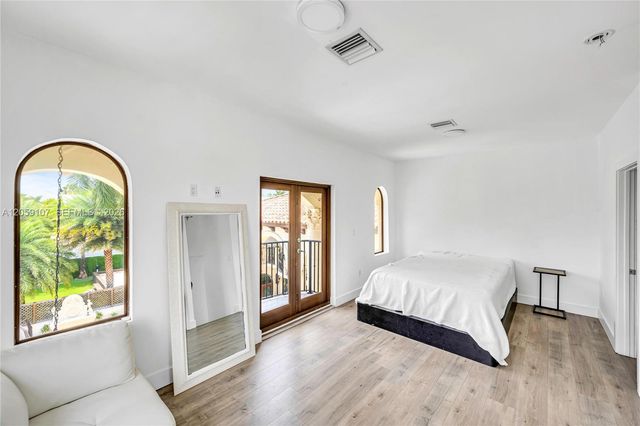 270 Atlantic Ave, Sunny Isles Beach, FL 33160