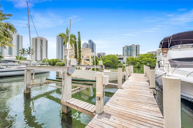 270 Atlantic Ave, Sunny Isles Beach, FL 33160