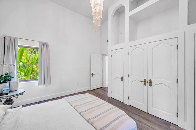270 Atlantic Ave, Sunny Isles Beach, FL 33160