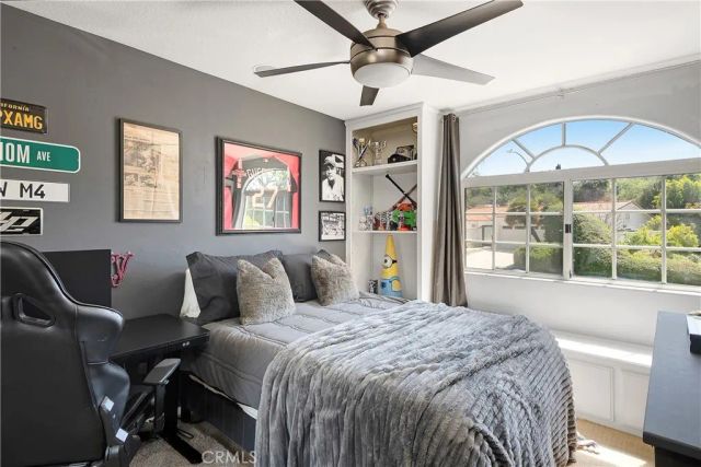 22815 Sparrowdell, Calabasas, CA 91302