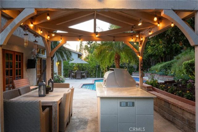 22815 Sparrowdell, Calabasas, CA 91302
