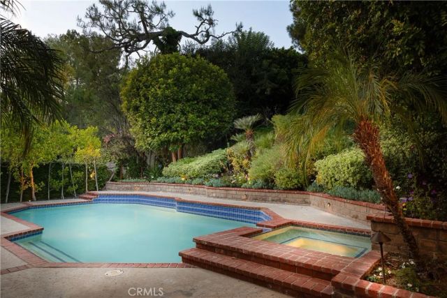 22815 Sparrowdell, Calabasas, CA 91302