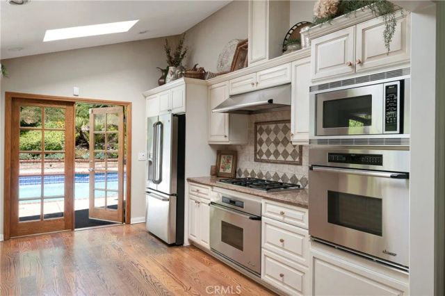 22815 Sparrowdell, Calabasas, CA 91302