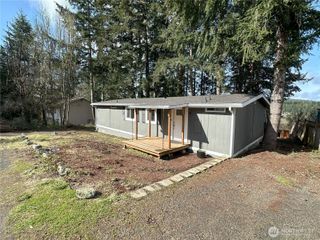 1040 NE Larson Boulevard, Belfair, WA 98528