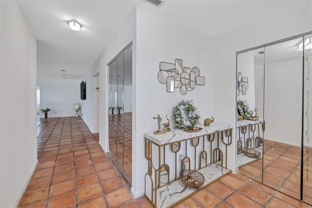 6137 Rainbow Circle, Greenacres, FL 33463