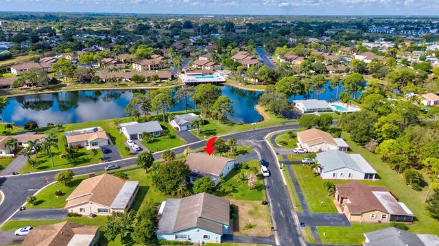 6137 Rainbow Circle, Greenacres, FL 33463