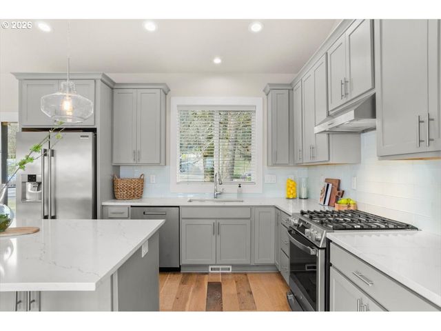 5645 W A St, West Linn, OR 97068