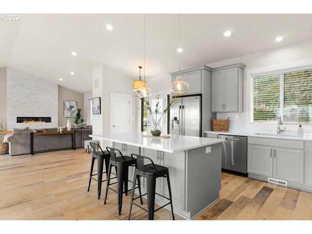 5645 W A St, West Linn, OR 97068