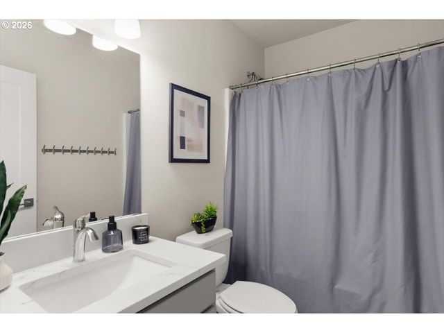 5645 W A St, West Linn, OR 97068