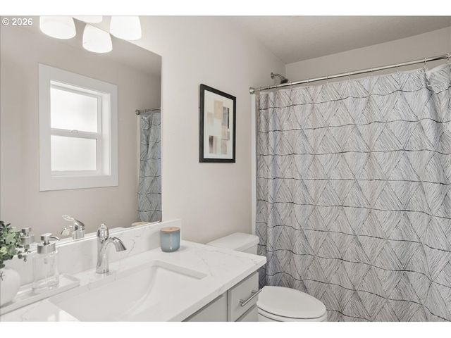 5645 W A St, West Linn, OR 97068