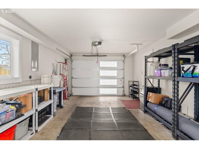 5645 W A St, West Linn, OR 97068