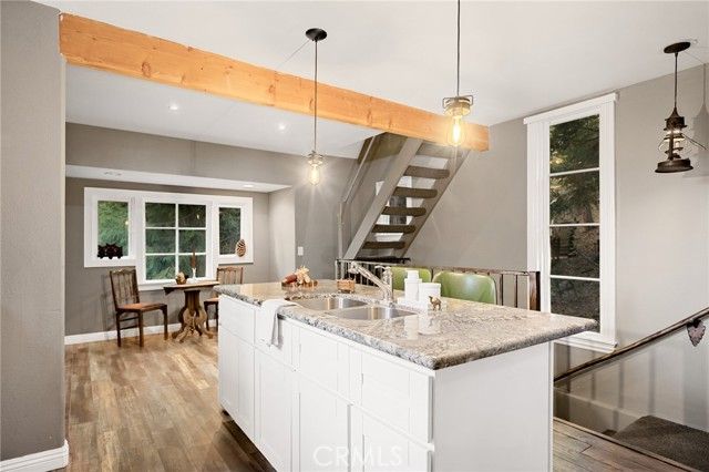 196 Ponderosa Dr, Cedar Glen, CA 92321