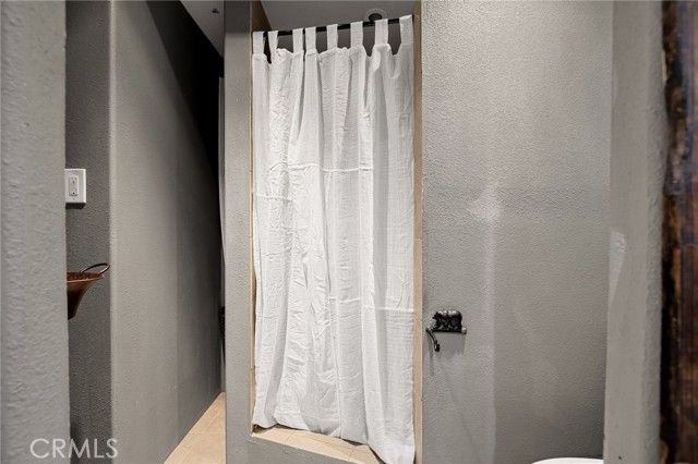 196 Ponderosa Dr, Cedar Glen, CA 92321