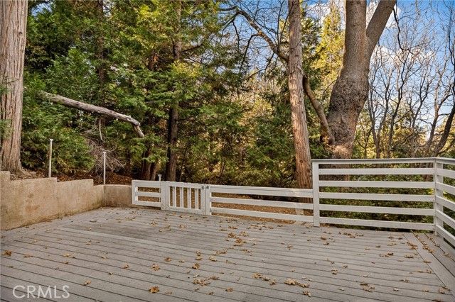 196 Ponderosa Dr, Cedar Glen, CA 92321