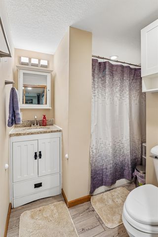 226 NW Sharmin Drive, Ankeny, IA 50023