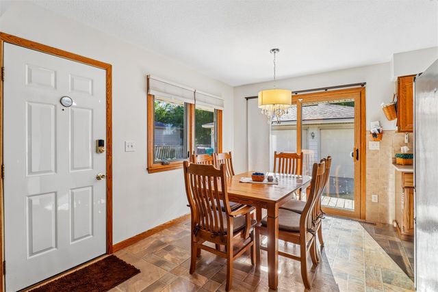 226 NW Sharmin Drive, Ankeny, IA 50023