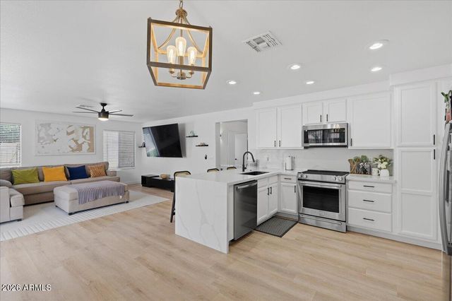 2442 S AUGUSTINE Circle, Mesa, AZ 85209