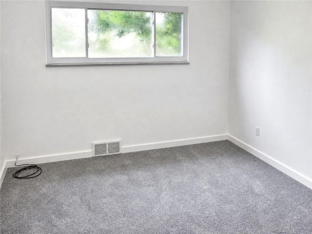 202 Crestview Rd, Penn Hills, PA 15235