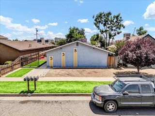538 S H Street, Tulare, CA 93274
