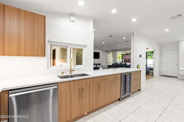 606 Deal Road, Oakhurst, NJ 07755