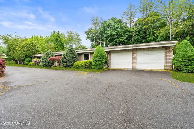 606 Deal Road, Oakhurst, NJ 07755