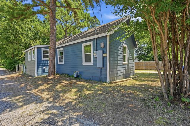201 Mineral Street, Whitesboro, TX 76273