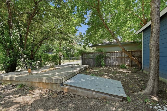 201 Mineral Street, Whitesboro, TX 76273