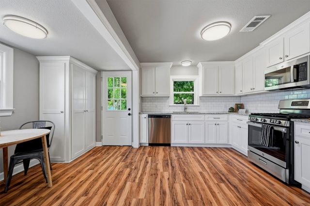 201 Mineral Street, Whitesboro, TX 76273