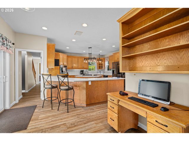 11411 Nw BROOKS Rd, Portland, OR 97231