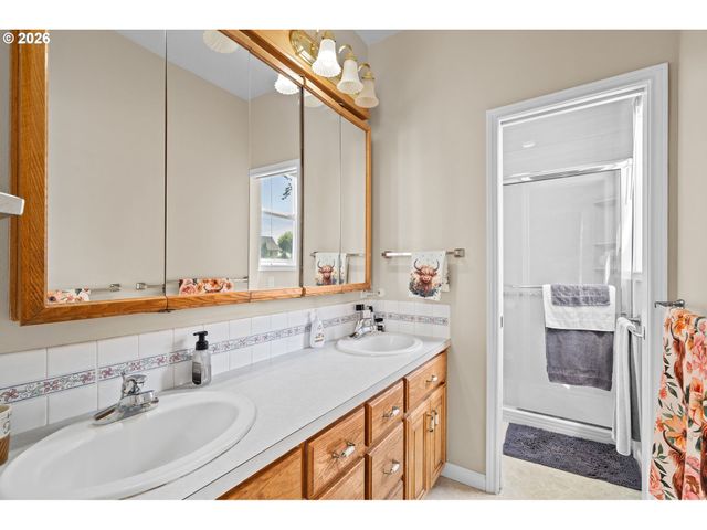 11411 Nw BROOKS Rd, Portland, OR 97231
