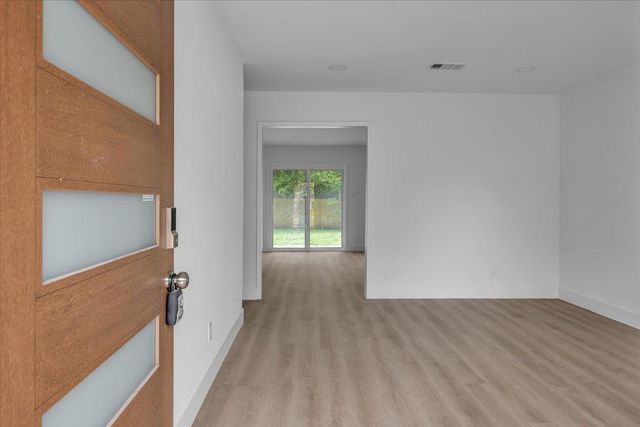 1411 Manford Hill DR, Austin, TX 78753