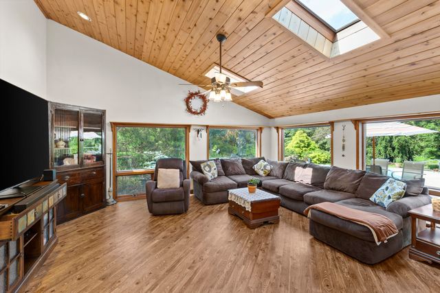 6234 E 109th Avenue, Crown Point, IN 46307