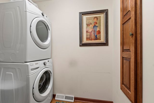 6234 E 109th Avenue, Crown Point, IN 46307