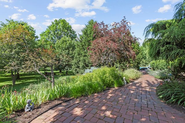 6234 E 109th Avenue, Crown Point, IN 46307