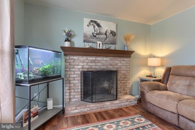 1762 STONEMILL DR, Elizabethtown, PA 17022