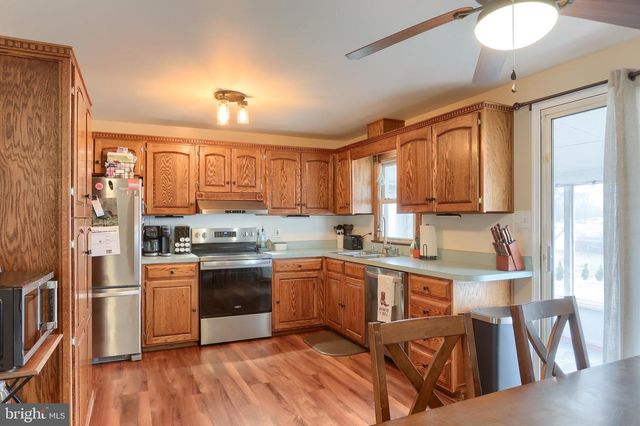 1762 STONEMILL DR, Elizabethtown, PA 17022