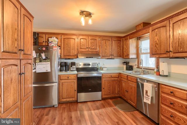 1762 STONEMILL DR, Elizabethtown, PA 17022