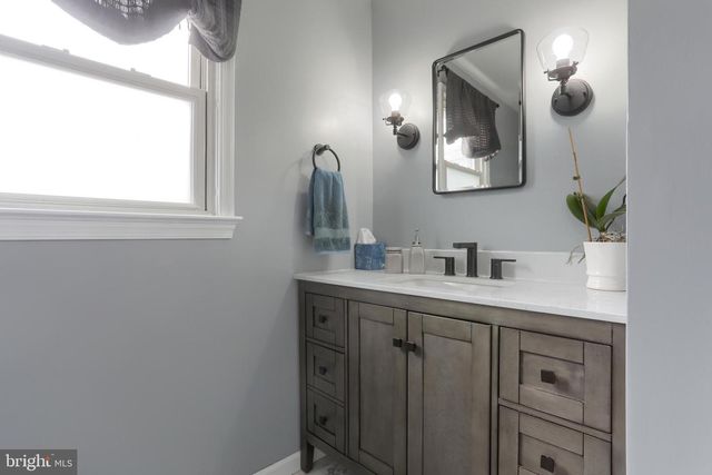 1762 STONEMILL DR, Elizabethtown, PA 17022