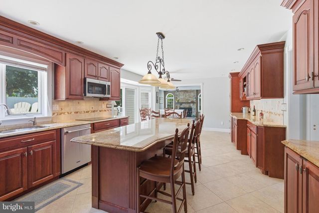 418 VAN GLEASON DR, Collegeville, PA 19426