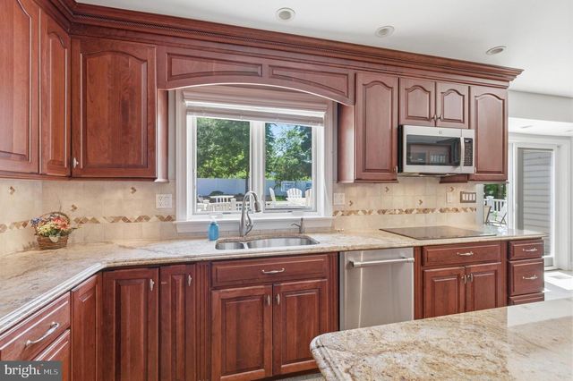418 VAN GLEASON DR, Collegeville, PA 19426